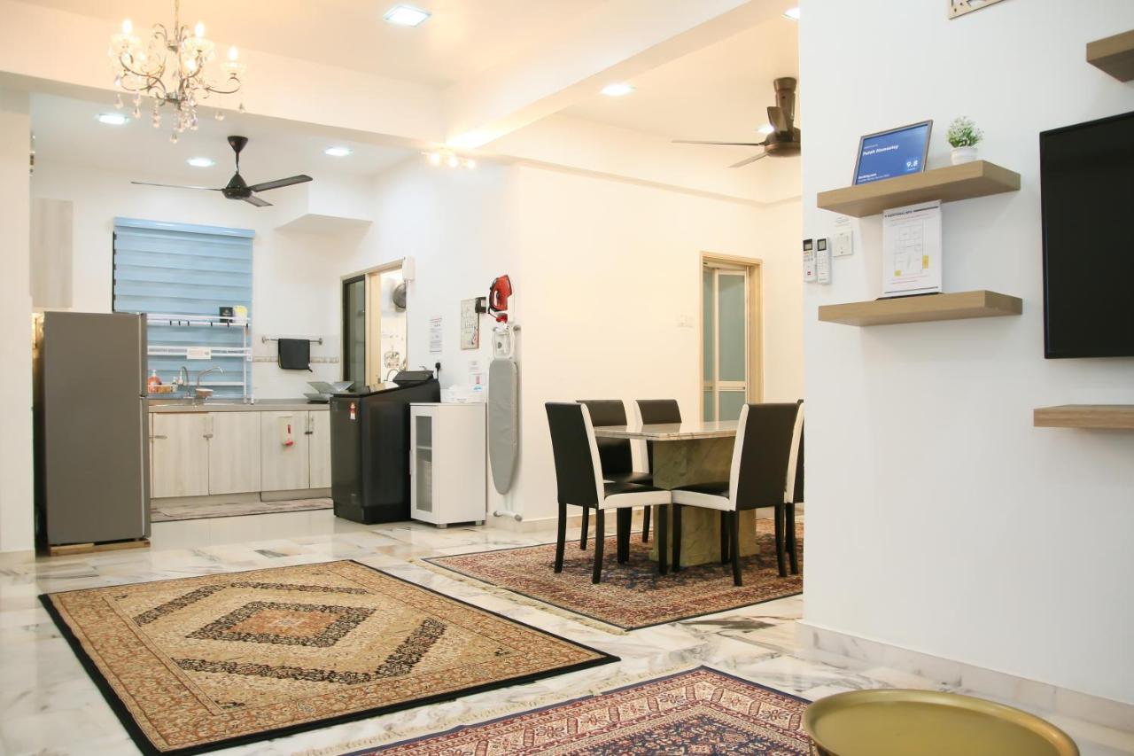 Puteh Homestay ชาห์อาลัม ภายนอก รูปภาพ